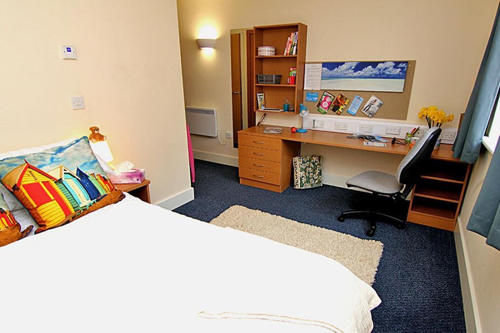 The Sidings Aparthotel Penryn Room photo